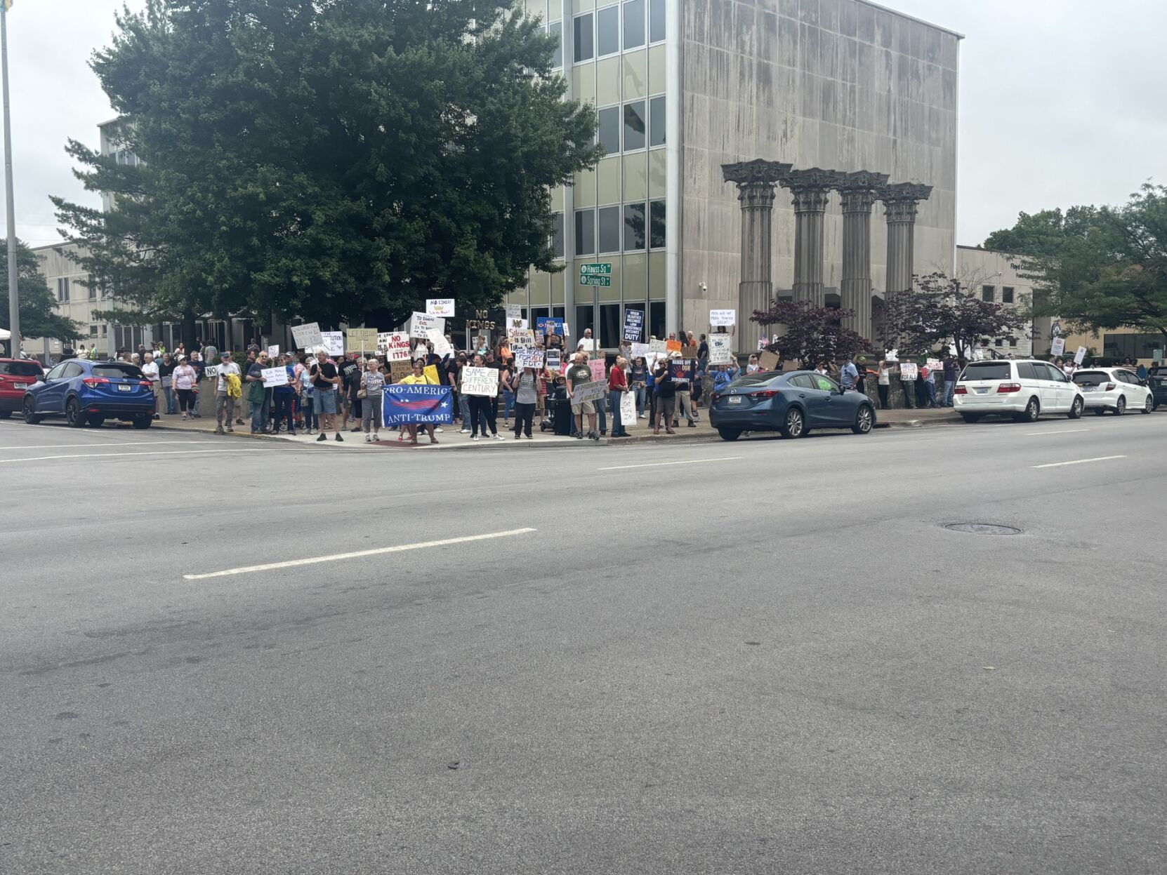 New Albany 'No Kings' protest 6-14-25.jpg